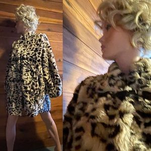 Chic Leopard Print Teddy Jacket